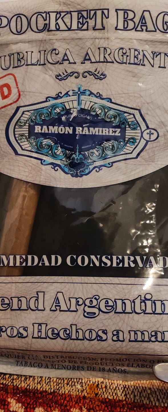 Customer photo review of Bolsas Humidor Ramón Ramirez