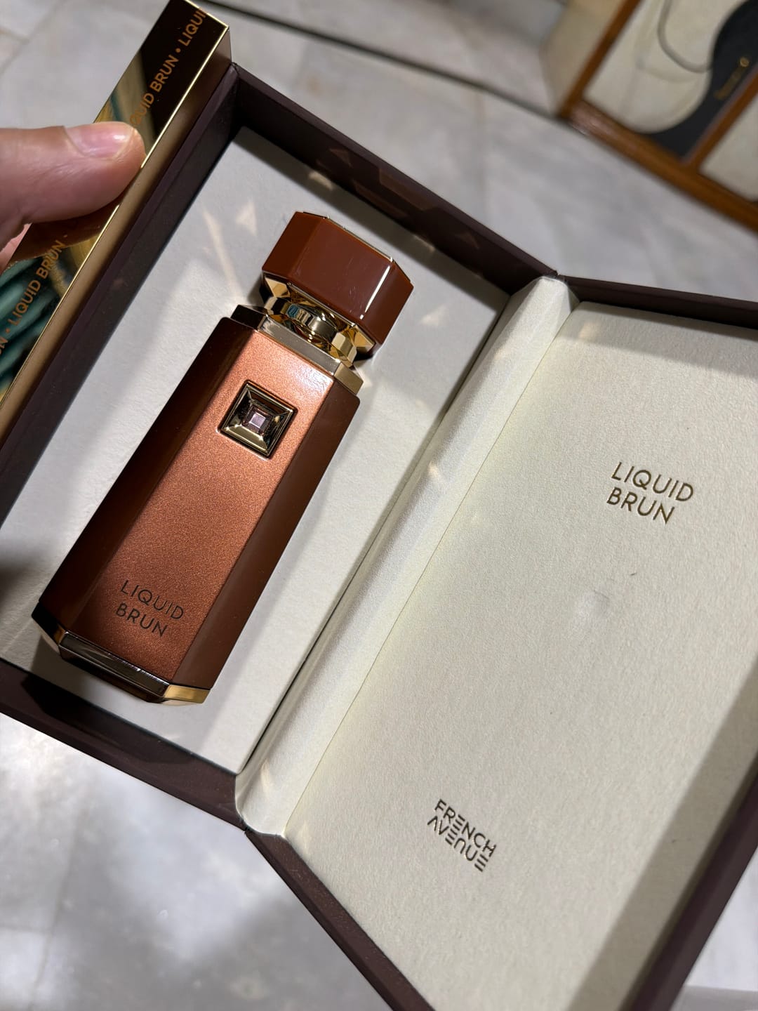Customer photo review of Maison Fragrance World French Avenue Liquid Brun Eau De Parfum For Men