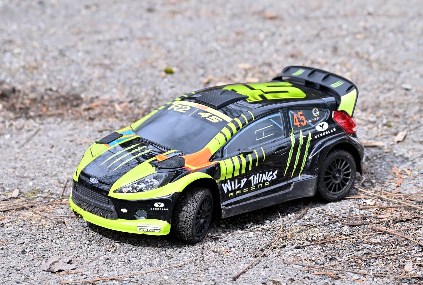 Customer photo review of Rlaarlo 1/10 Scale RTR 4WD Carbon Fiber Brushless RC Rally Car | XTS-F10