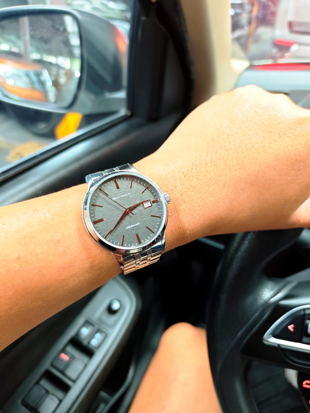 Customer photo review of Tai Hang Mountains Collaboration | Calendar | Business | 40mm
