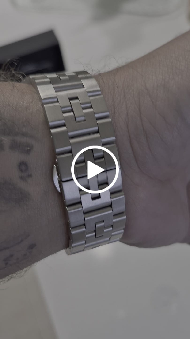 Customer video review of HMN S4 Quattro - Silver Case