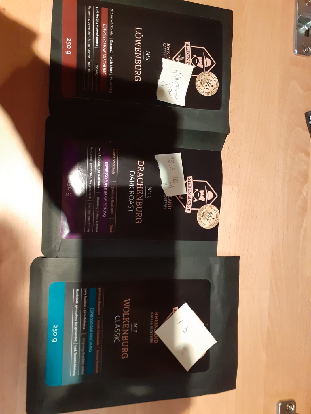 Customer photo review of Entdecke vier einzigartige Röstungen – Espresso Probierpaket 4x 250g