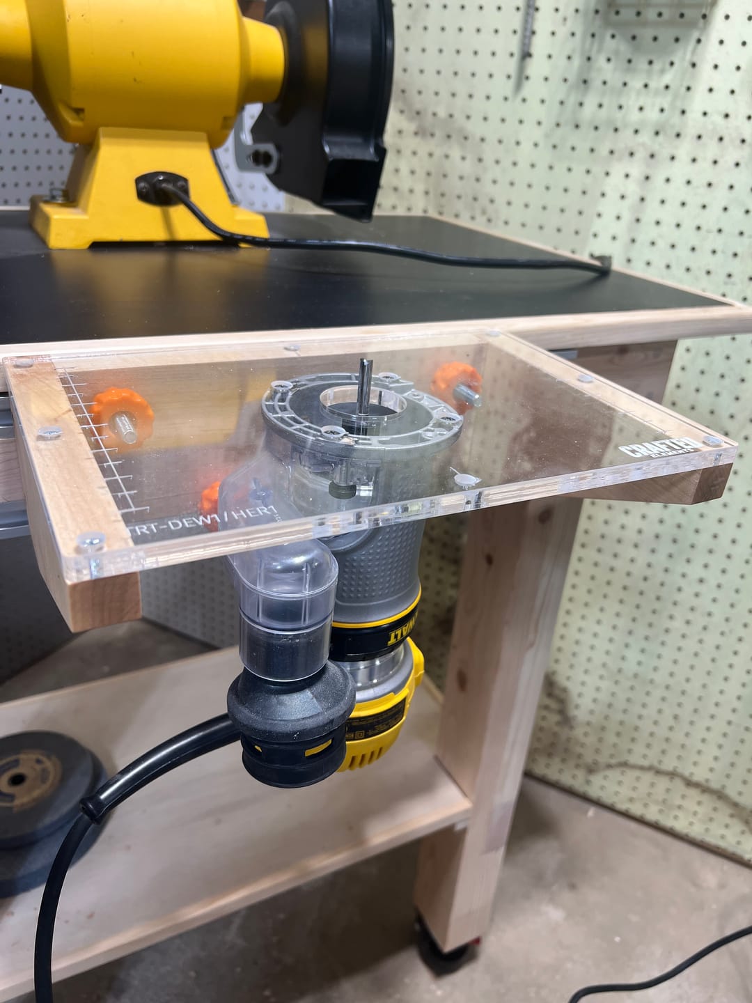 Customer photo review of Dewalt (DWP611/DCW600B) Palm/Trim Router Table Plate