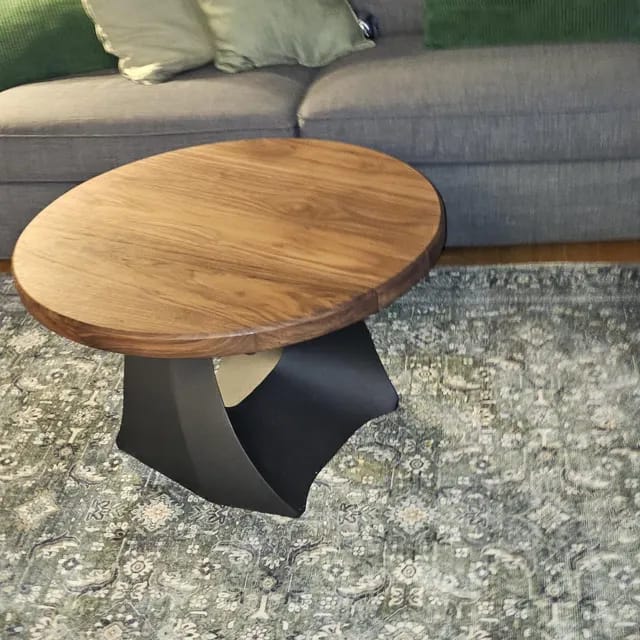 Customer photo review of End Table Legs 220 Tulipe 20" H for Modern Round Tabletop