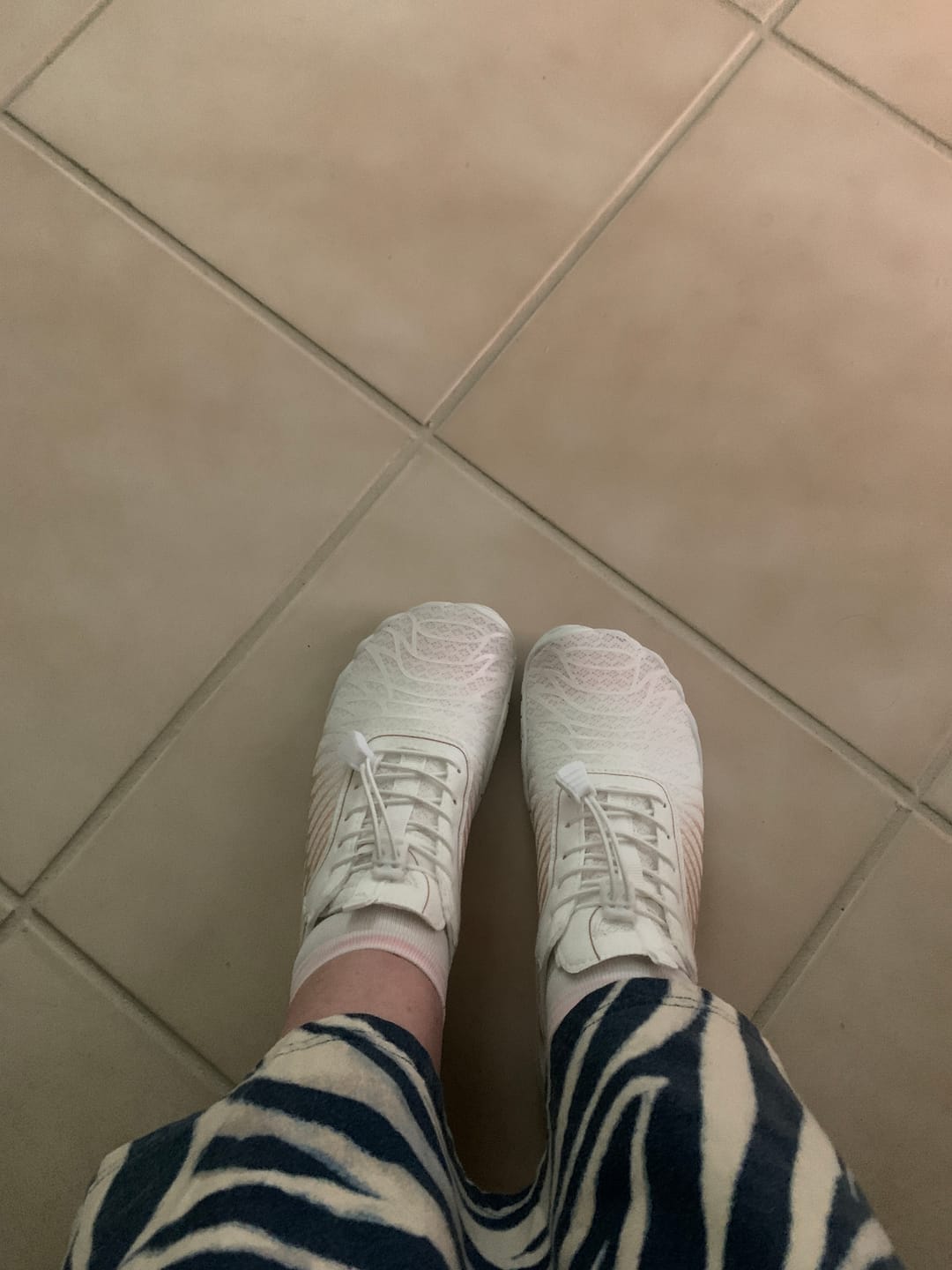 Customer photo review of Lorax Pro - Healthy & non-slip barefoot shoes (Unisex) (BOGO)