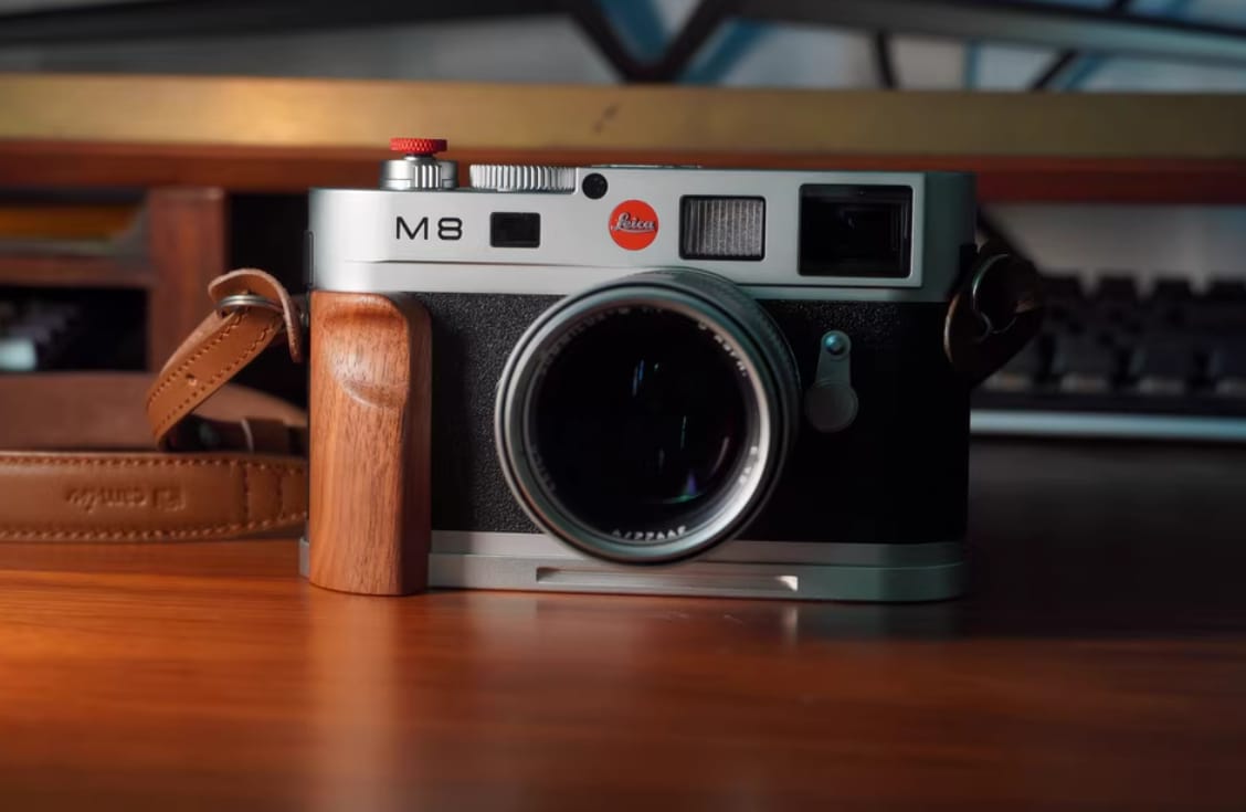 Customer photo review of Leica M9 M8 Grip Wood YW Design