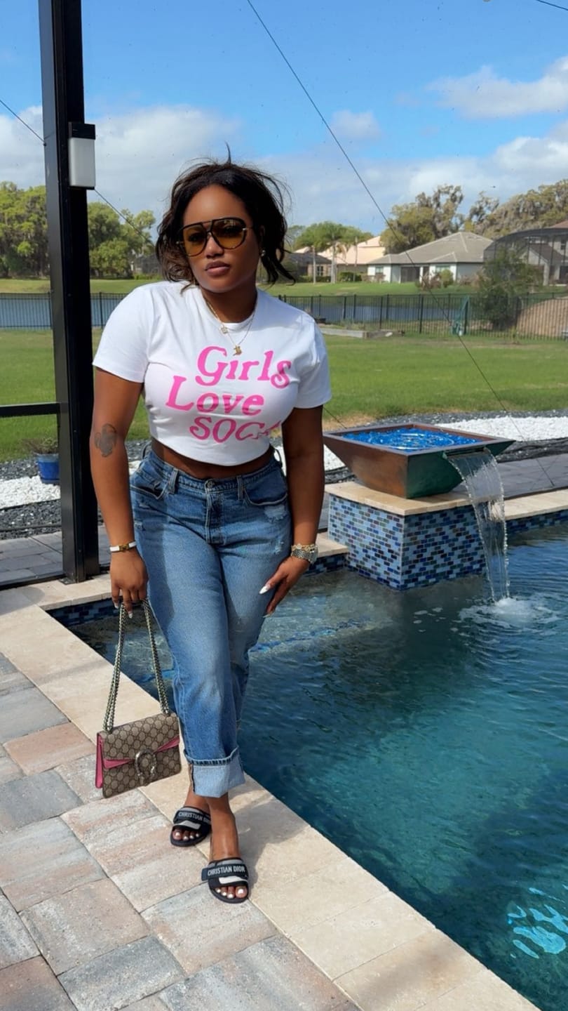 Customer photo review of Girls Love Soca Boxy Crop