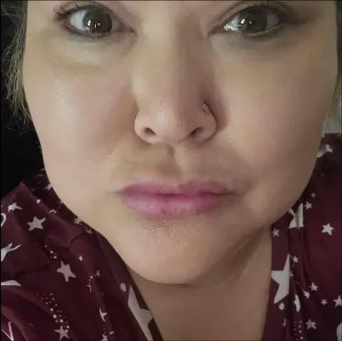 Customer photo review of Stick Fond de Teint Magique Anti-Âge