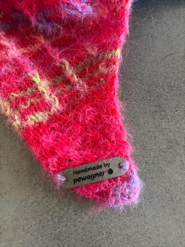 Customer photo review of Kunstleder Labels mit eigenem Schriftzug, verschiedene Farben