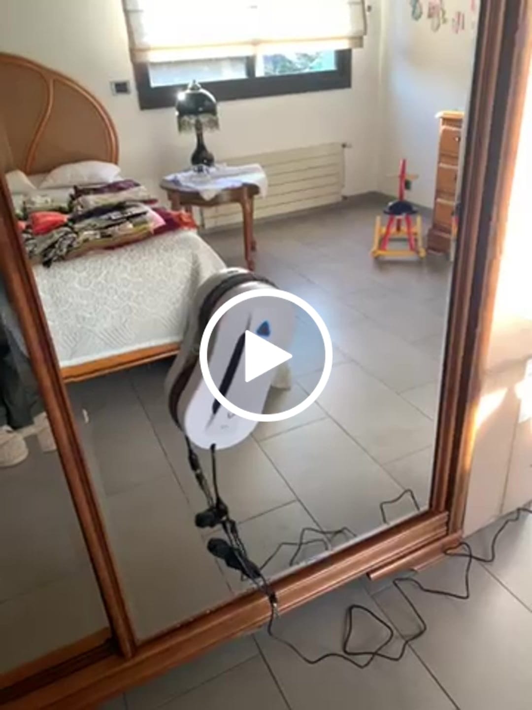 Customer video review of Robot lave vitre V3CLEAN S+