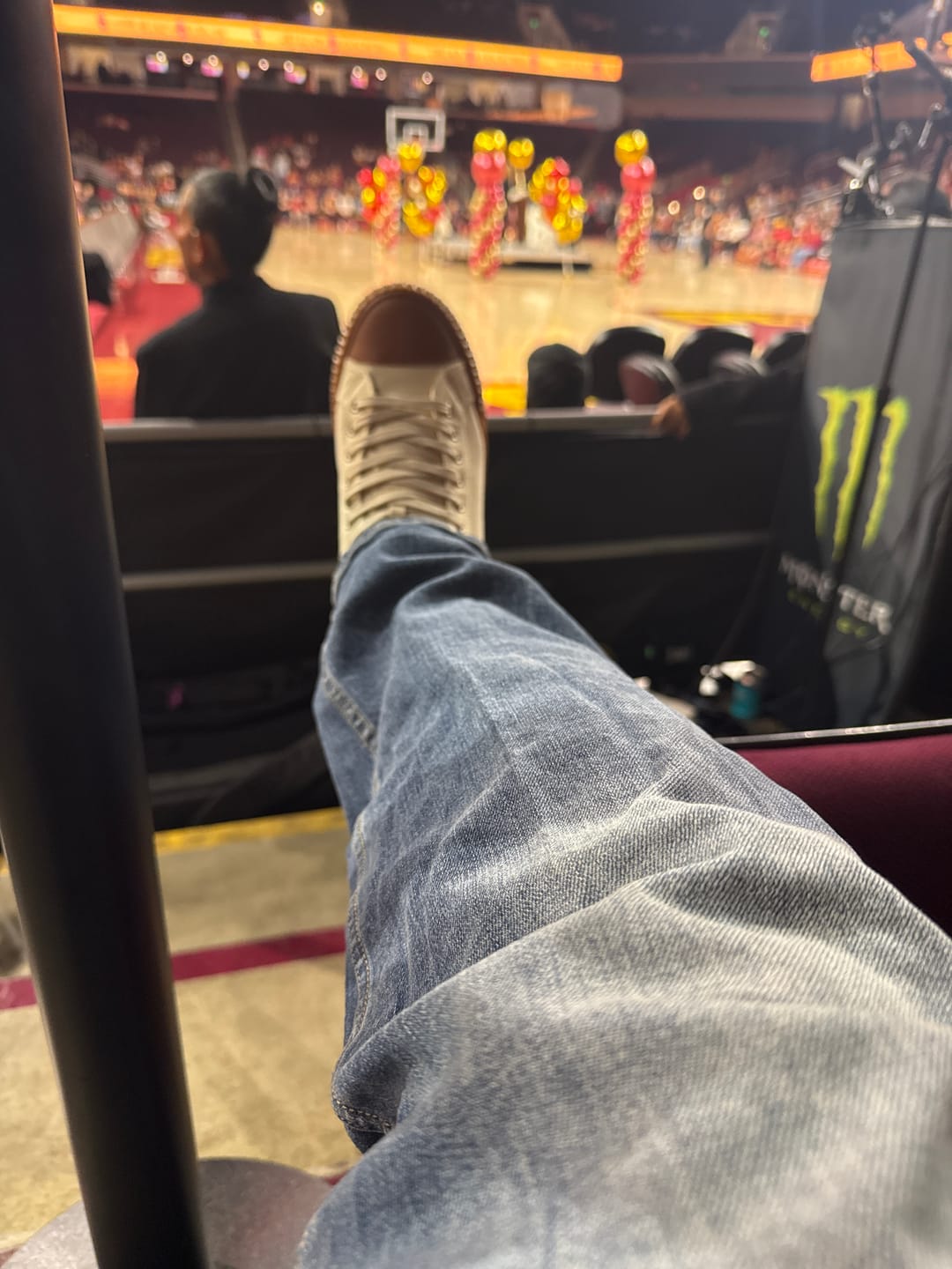 Customer photo review of Center High-Top Off White/Gum