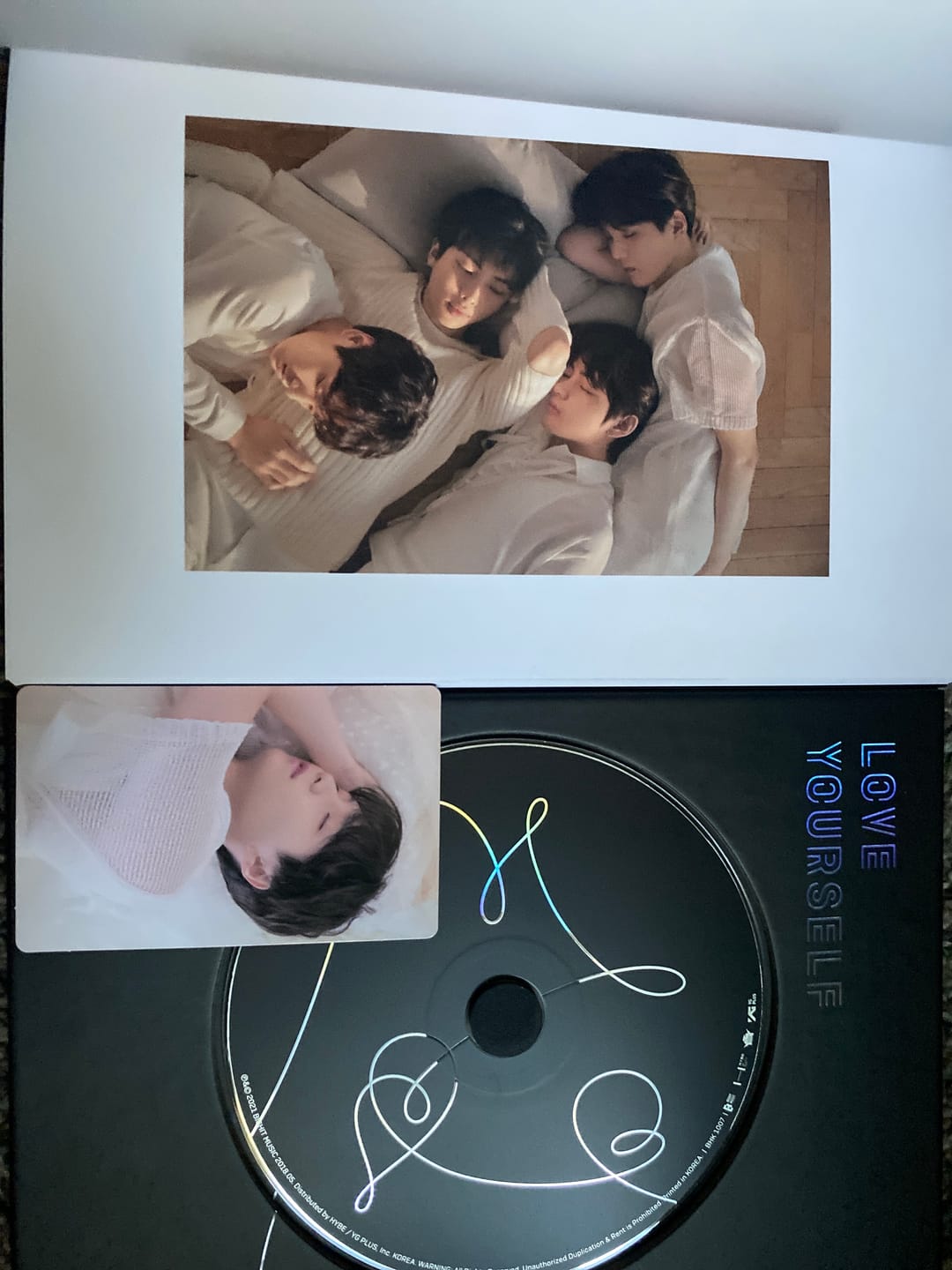 Customer photo review of BTS - 3RD FULL ALBUM LOVE YOURSELF 轉 TEAR