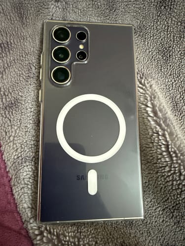 Customer's Samsung Galaxy S24 Ultra fitted with the Anti Yellow Magsafe Clear Case, showing the white magnetic ring.