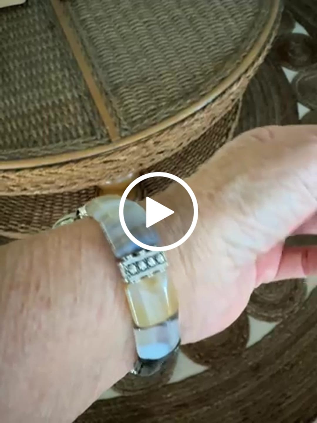 Customer video review of Sacred Sands Agate Stretch Apple Watch Strap