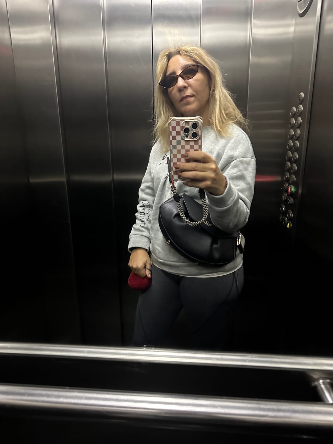Customer photo review of LILY / TORTOISE