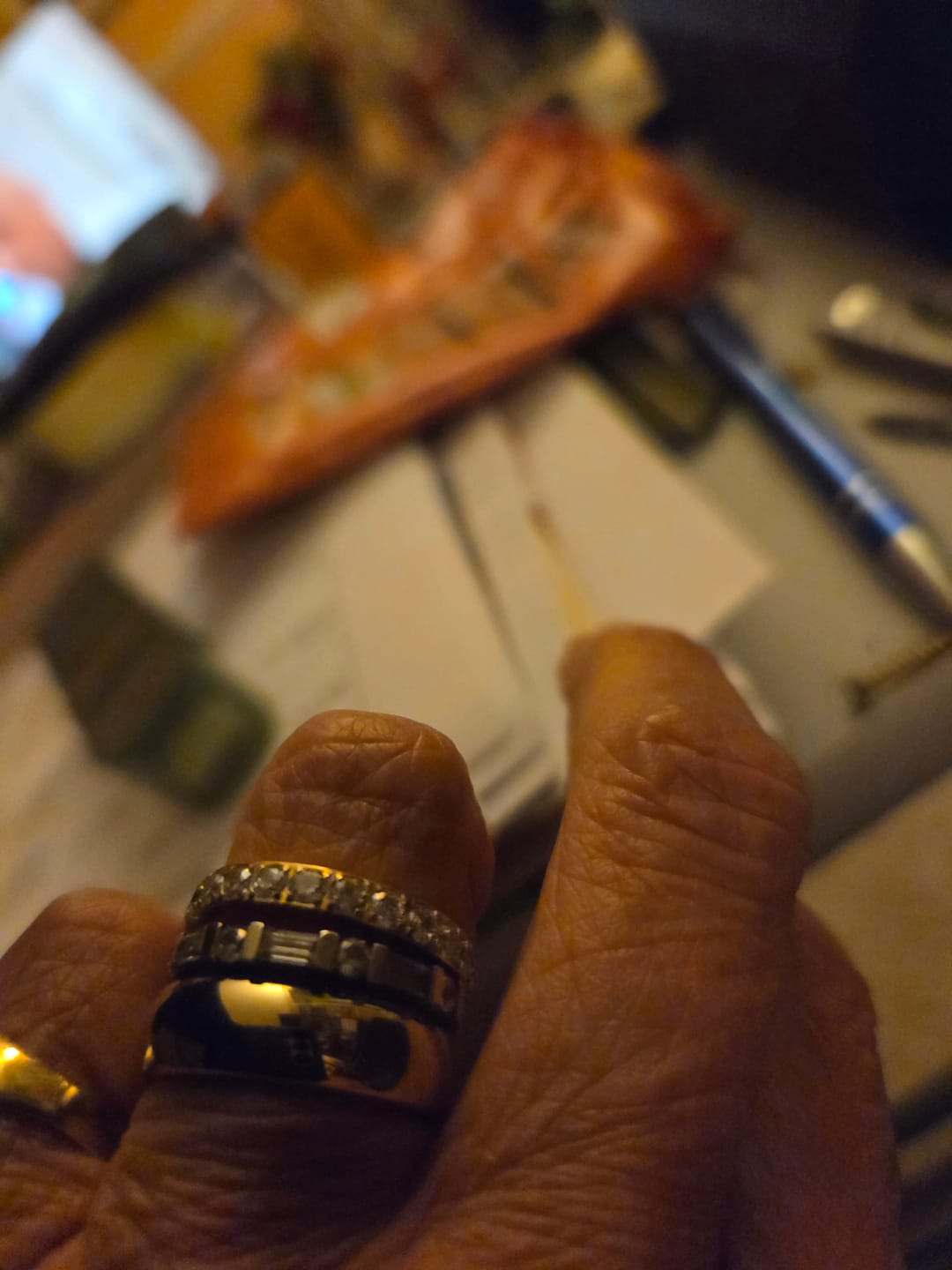 Customer photo review of Gold 3mm Full Glitz Ring