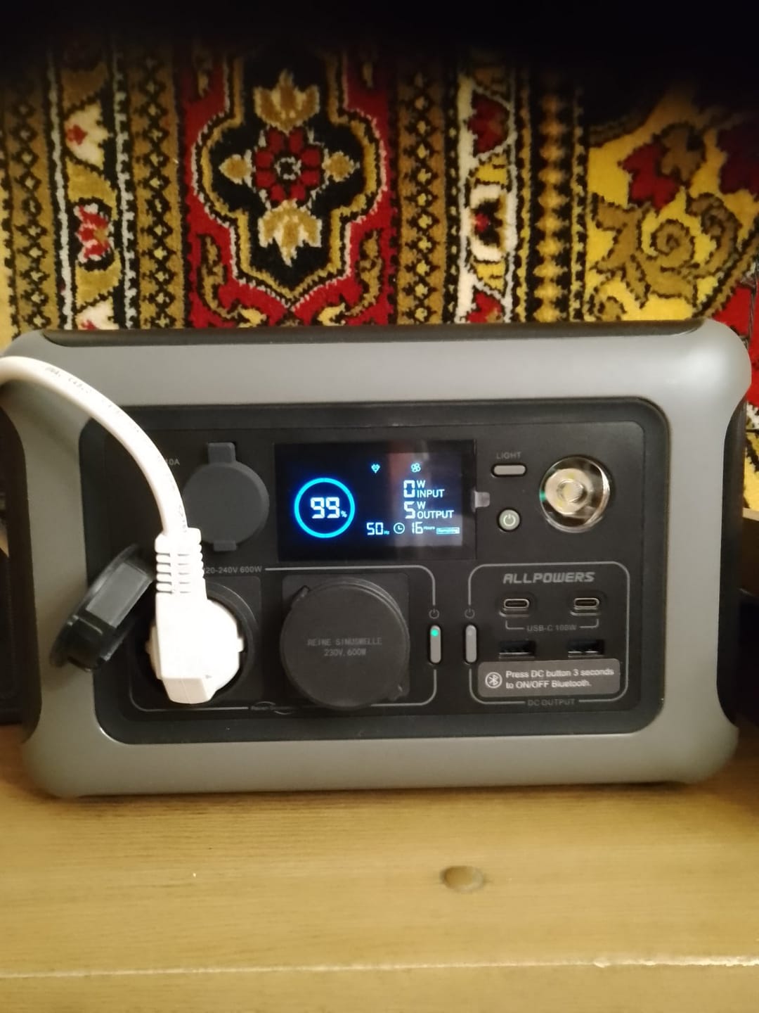 Customer photo review of ALLPOWERS R600 Portable Power Station 600W 299Wh LiFeP04 Battery