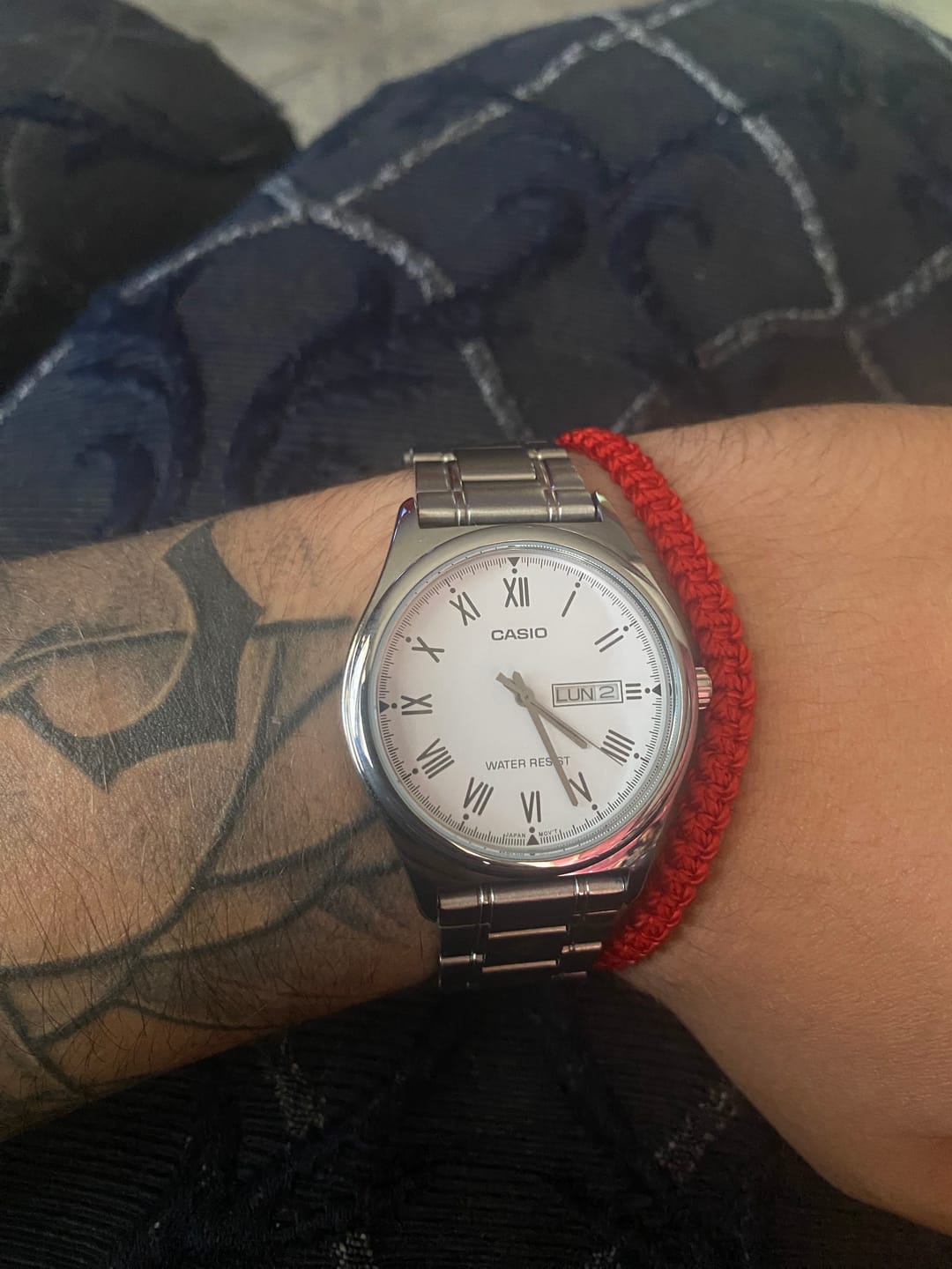Customer photo review of Reloj Casio Análogo MTP-V006D-7B Plateado Blanco