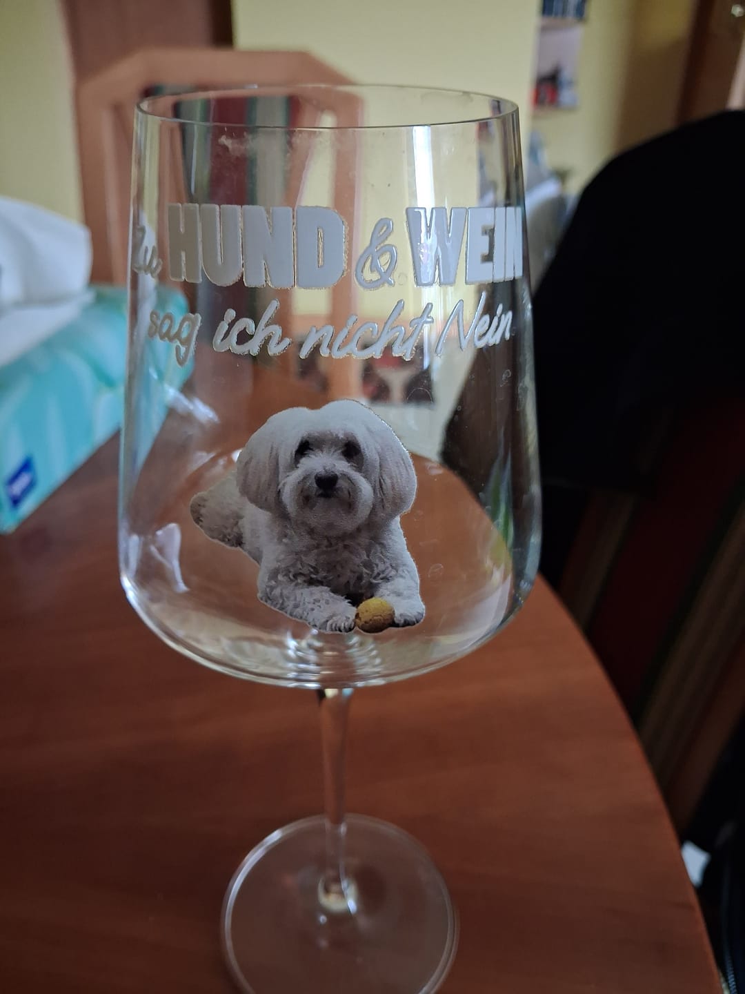 Customer photo review of Personalisiertes Weinglas - Zu Hund und Wein sag ich nicht nein