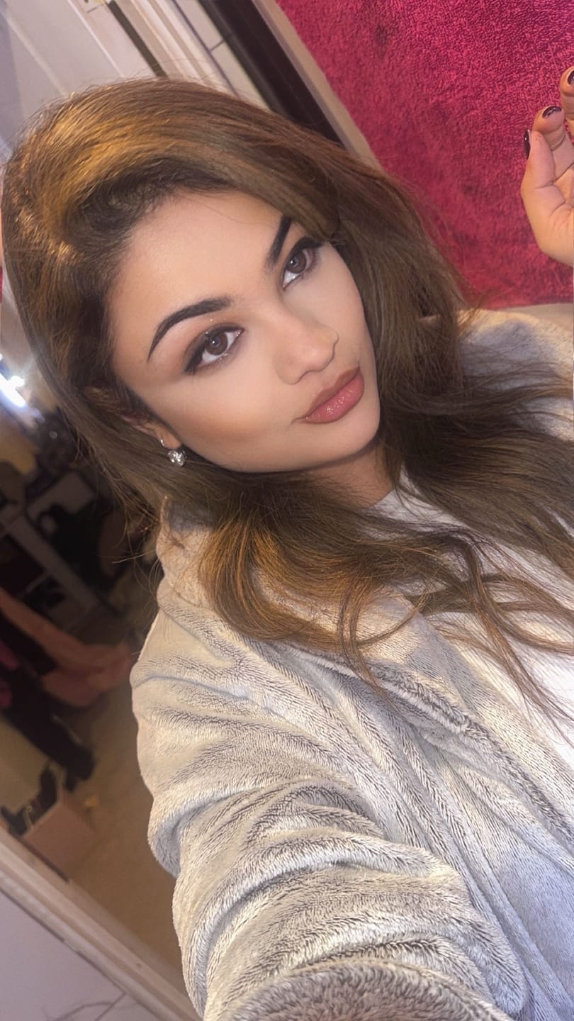 Customer photo review of P.Louise Under-Eye Brightening Powder