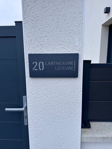 Customer photo review of Numero civico e testo modello Stencil Horizontal