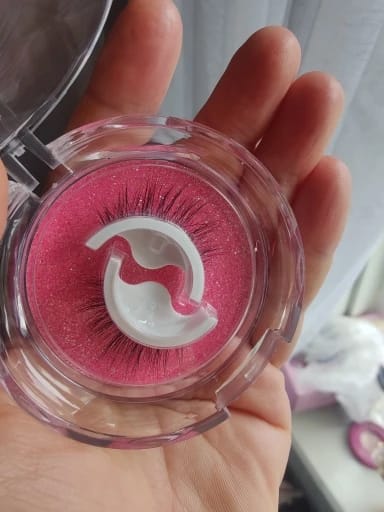 Customer photo review of Phansta™ Self-Adhesive Eyelash Extensions