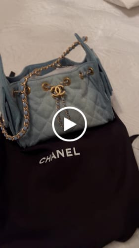 Customer video review of Chanel 25 Hobo Bag 22cm Blue Denim
