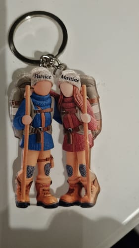 Customer photo review of Partenaires de randonnée pour la vie – Porte-clés de randonnée personnalisé