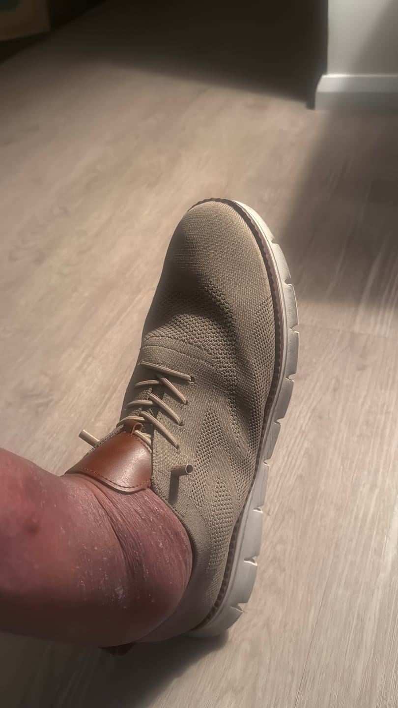 Customer photo review of Oxford Pro - All-Day Comfort & Pain-Free Winter Shoes