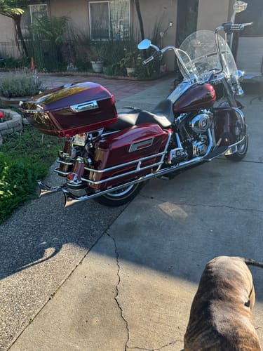 Customer photo review of HR3 Mysterious Red Sunglo/ Velocity Red Sunglo 2016RGU King Size Touring Trunk Luggage with Speaker Cut Outs For 14-24 Harley Touring