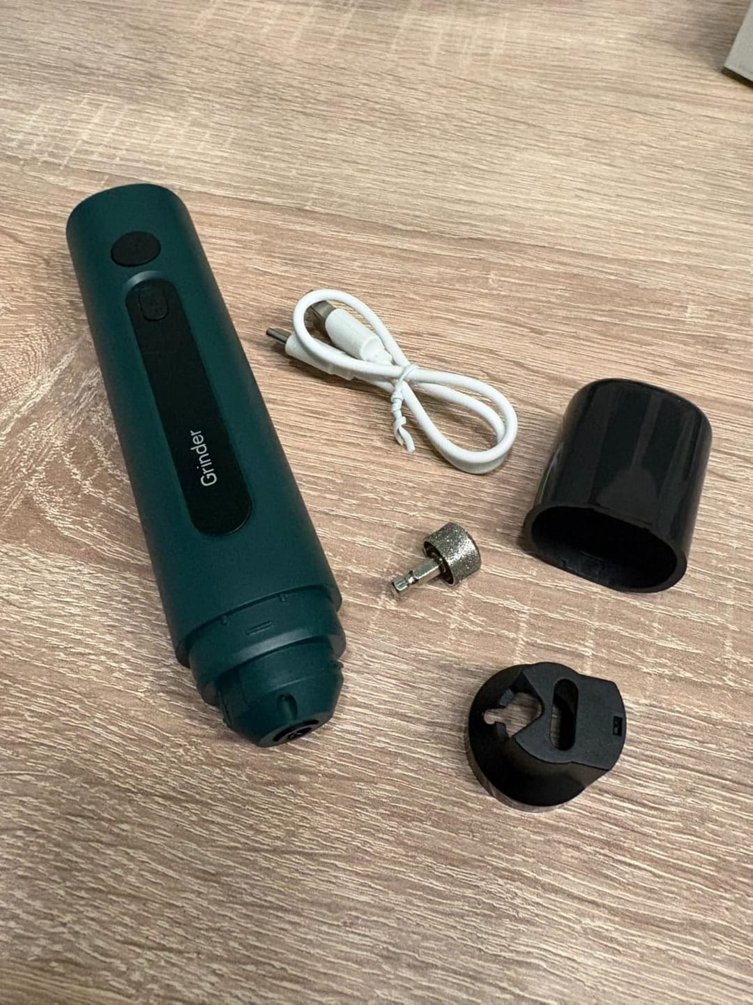 Customer photo review of GrindPaw Pro™ — LED Krallenschleifer für Stressfreie Krallenpflege