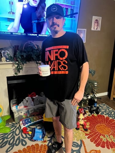 Customer photo review of 🎁 Exclusive FREE 1776 Trucker Hat (100% off)