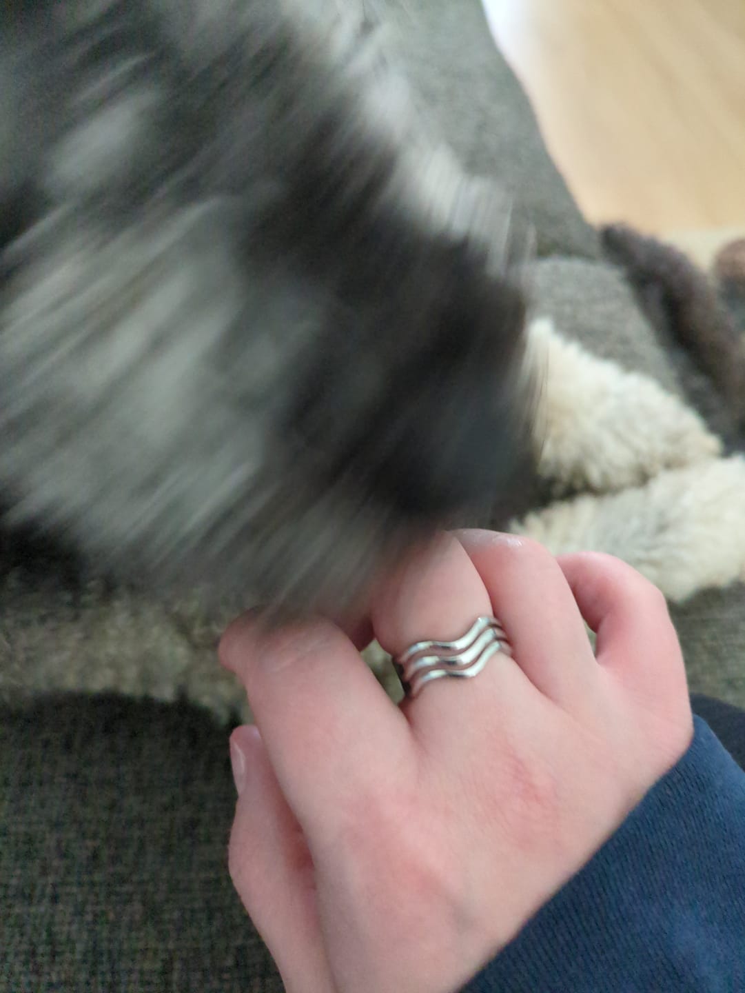 Customer photo review of Wave Trio Ring (Bundle)