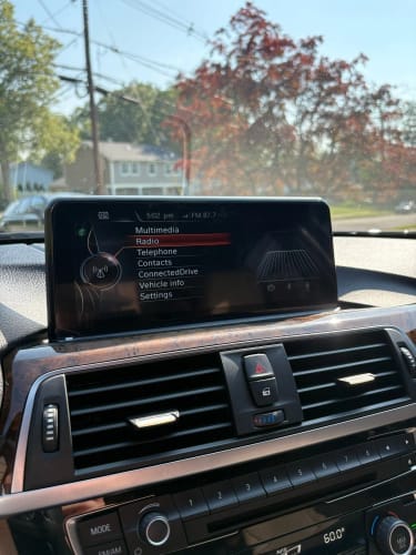 Customer photo review of BMW 3 / 4 Series | F3X/F8X | 10.25"/12.3" Linux CarPlay/Android Touchscreen Display | 2011 - 2020