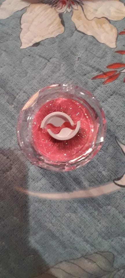 Customer photo review of Phansta™ Self-Adhesive Eyelash Extensions