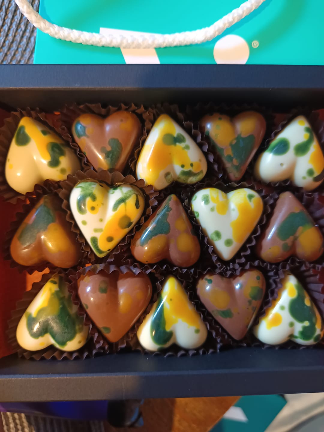 Customer photo review of Caja 15 Bombones Dubai