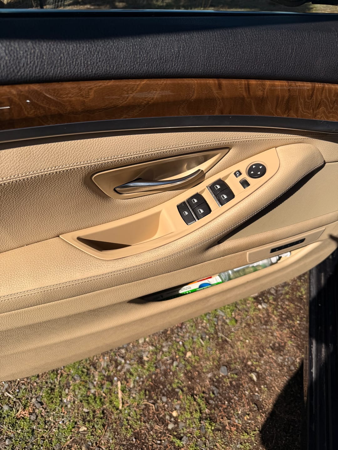 Customer photo review of For BMW 5 Series F10/F11 Inner Door Handle Cover Set – No-Disassembly Fix for Sticky/Melting Handles (2011–2017)