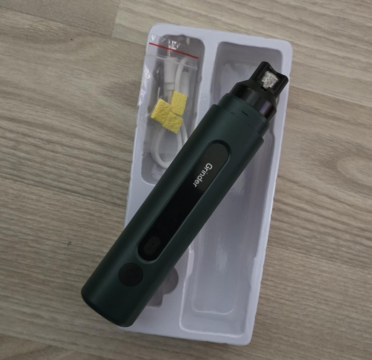 Customer photo review of GrindPaw Pro™ — LED Krallenschleifer für Stressfreie Krallenpflege
