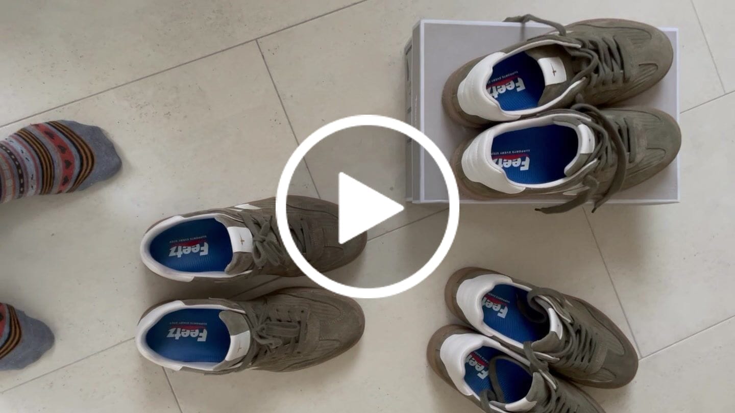 Customer video review of Feetz® Blue One