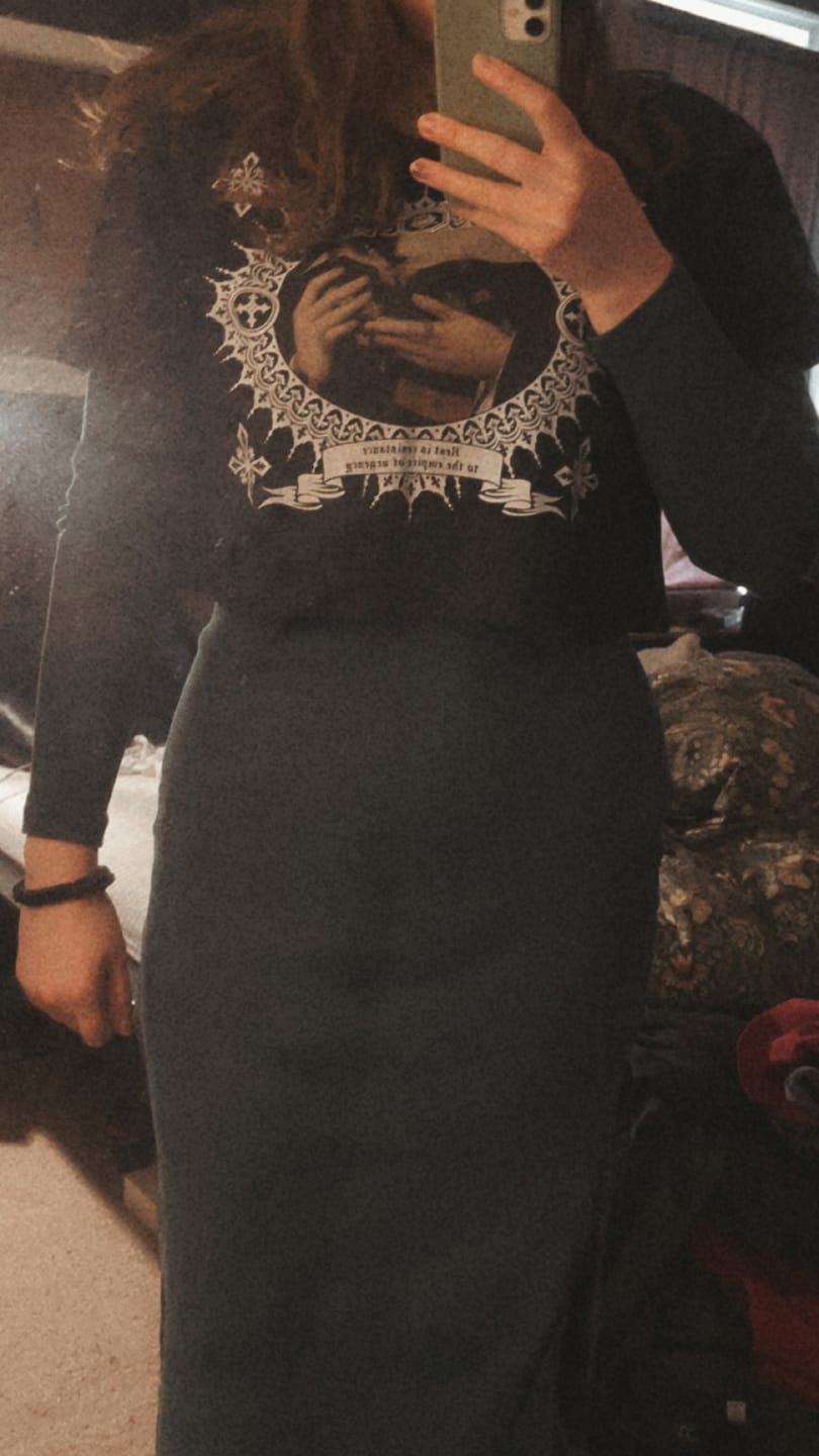 Customer photo review of Seven Sins Crop Tees