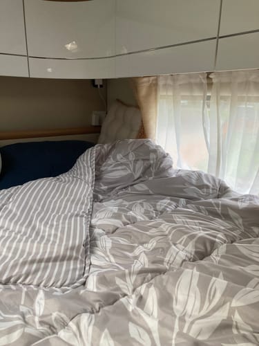 Customer photo review of Dekbed Zonder Overtrek 2-in-1 Leaves Taupe Grey
