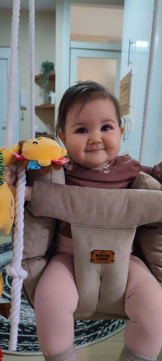 Customer photo review of Luxury Sand Beige Ljuljaška - Ručno rađena ljuljaška za bebe