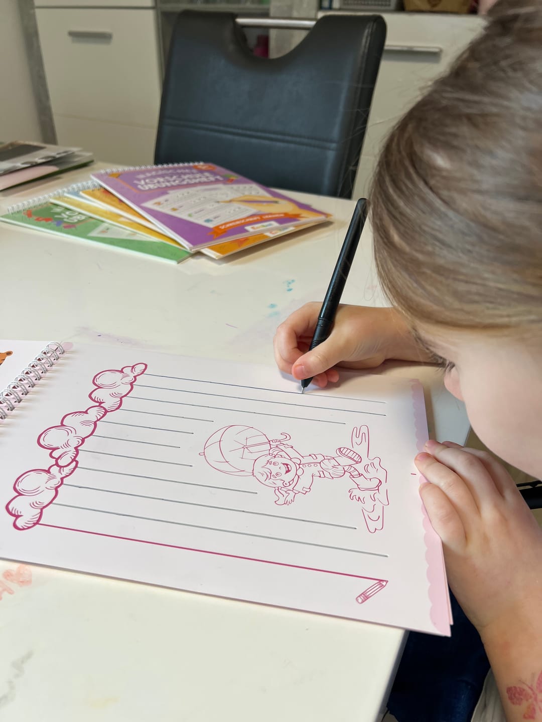 Customer photo review of Edubini Magische Übungshefte® (Geschenk-Starterset)
