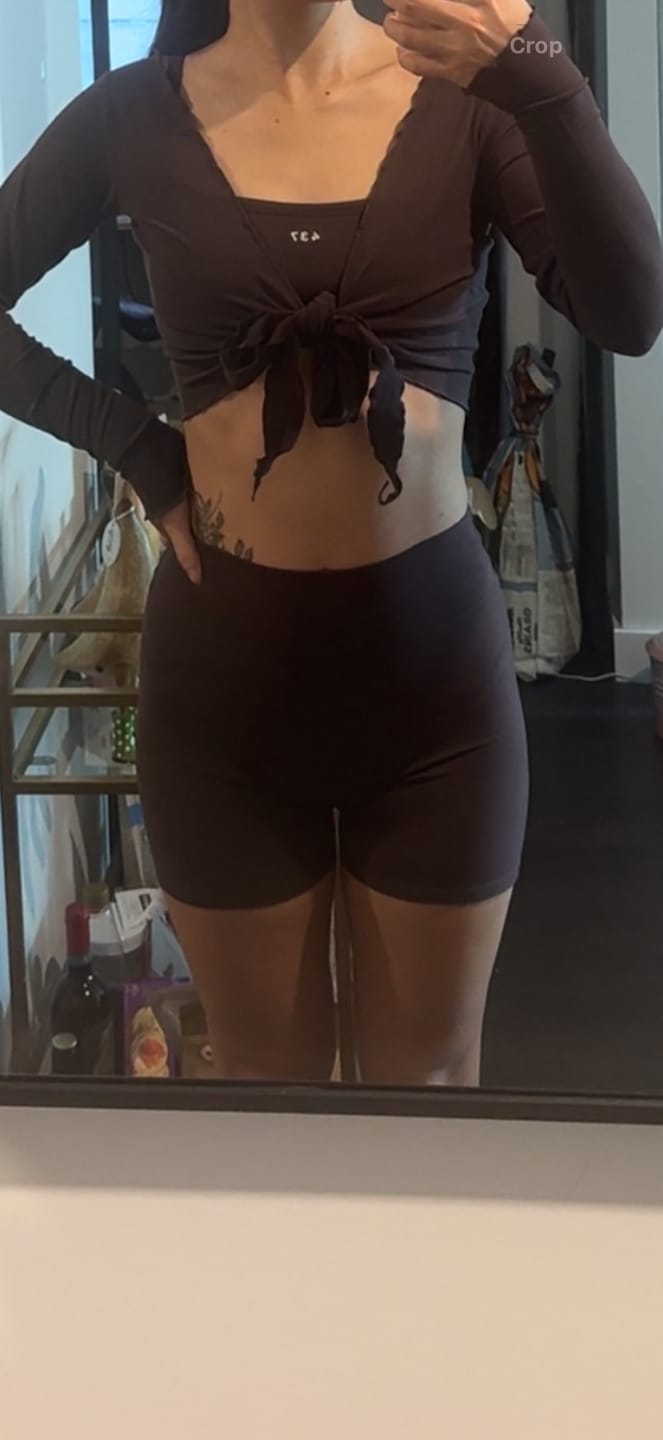 Customer photo review of The V Legging / Black
