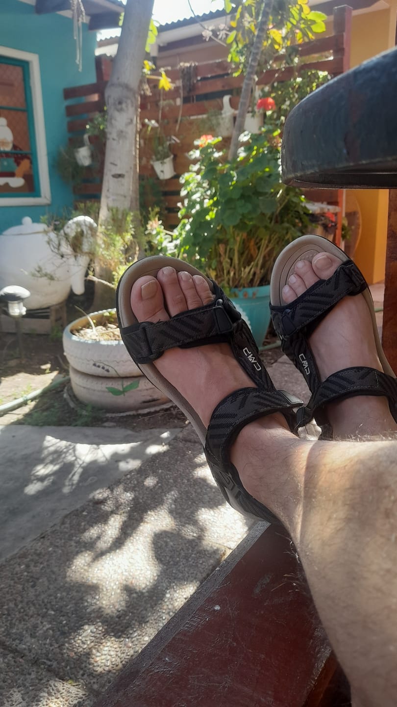Customer photo review of Sandalia Hombre Hamal Hiking