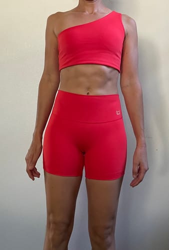 Customer photo review of BOLD 4.5" Performance Short