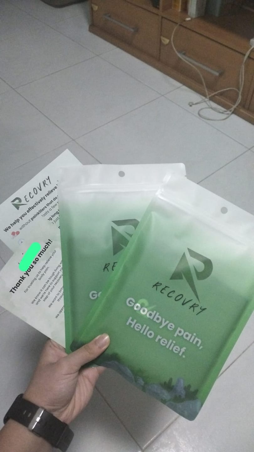 Customer photo review of Recovry™ V2 Kneesleeve