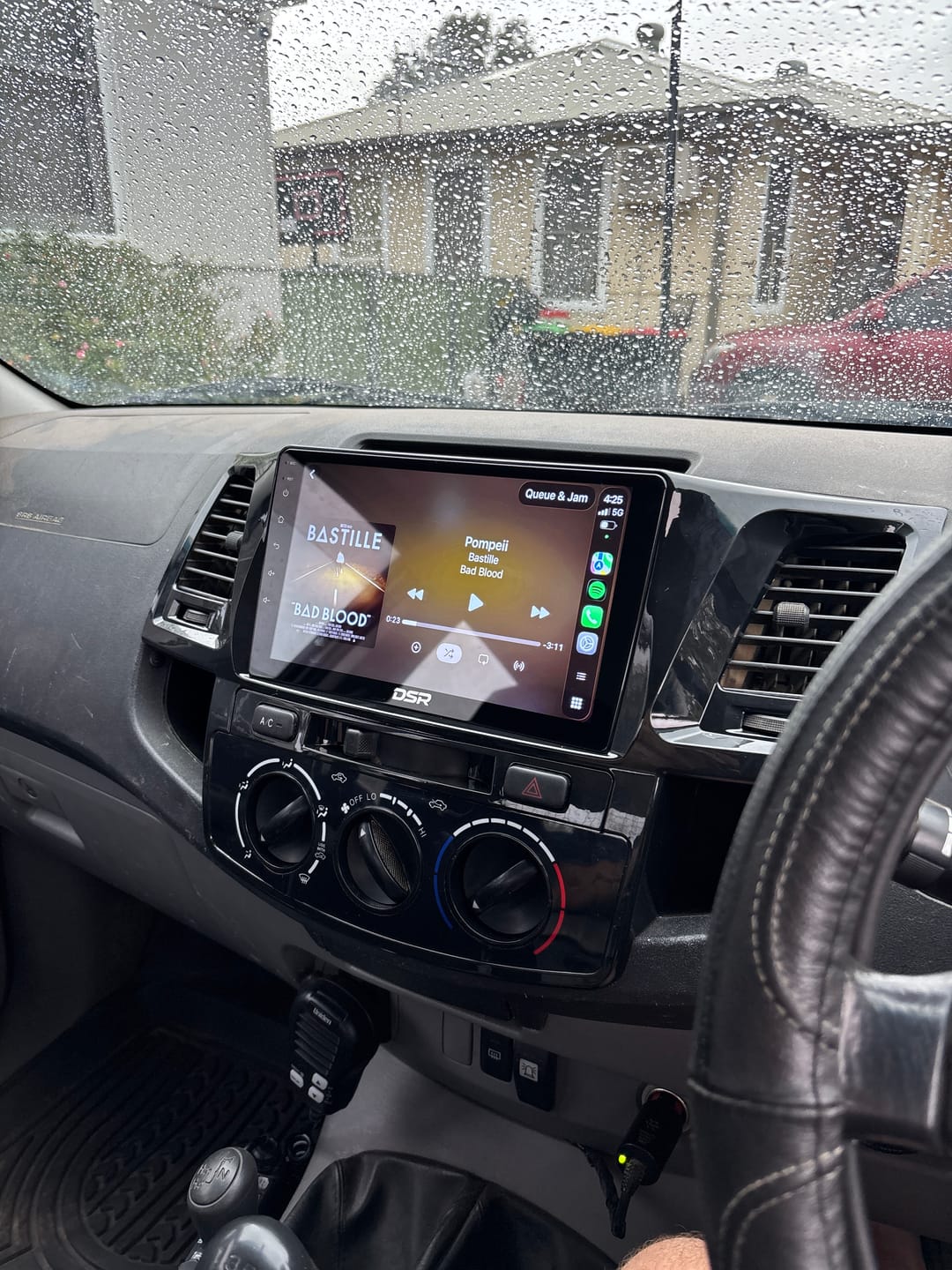 Customer photo review of Toyota Hilux N70 2005–2015 DSR Head Unit