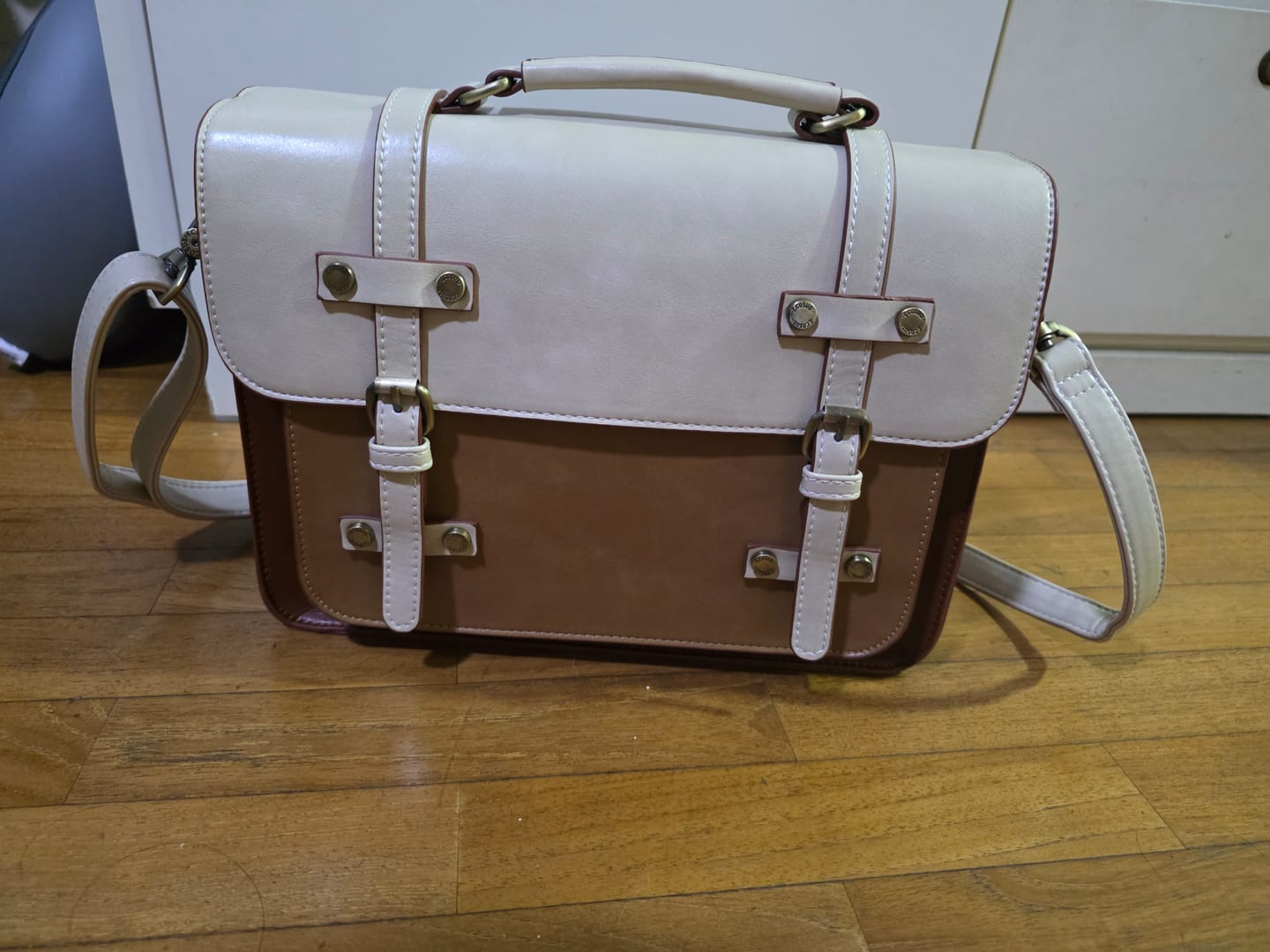 Customer photo review of Sombre Vintage Briefcase