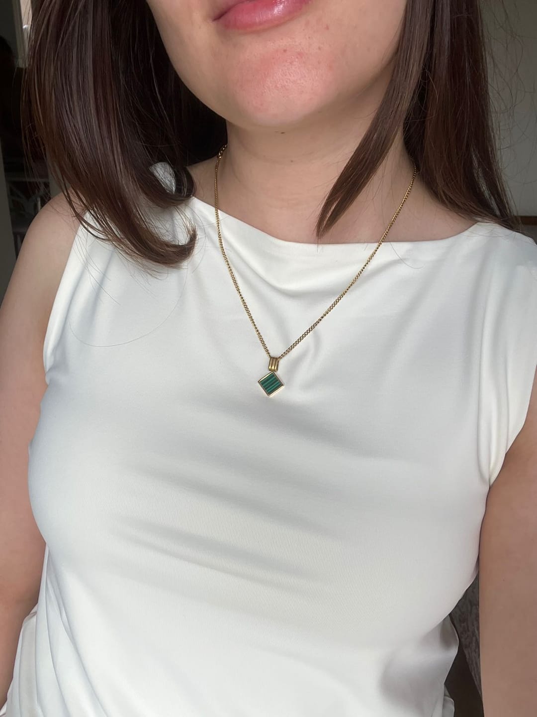 Customer photo review of Colar Geometric Minimal Banhado em Ouro 18k